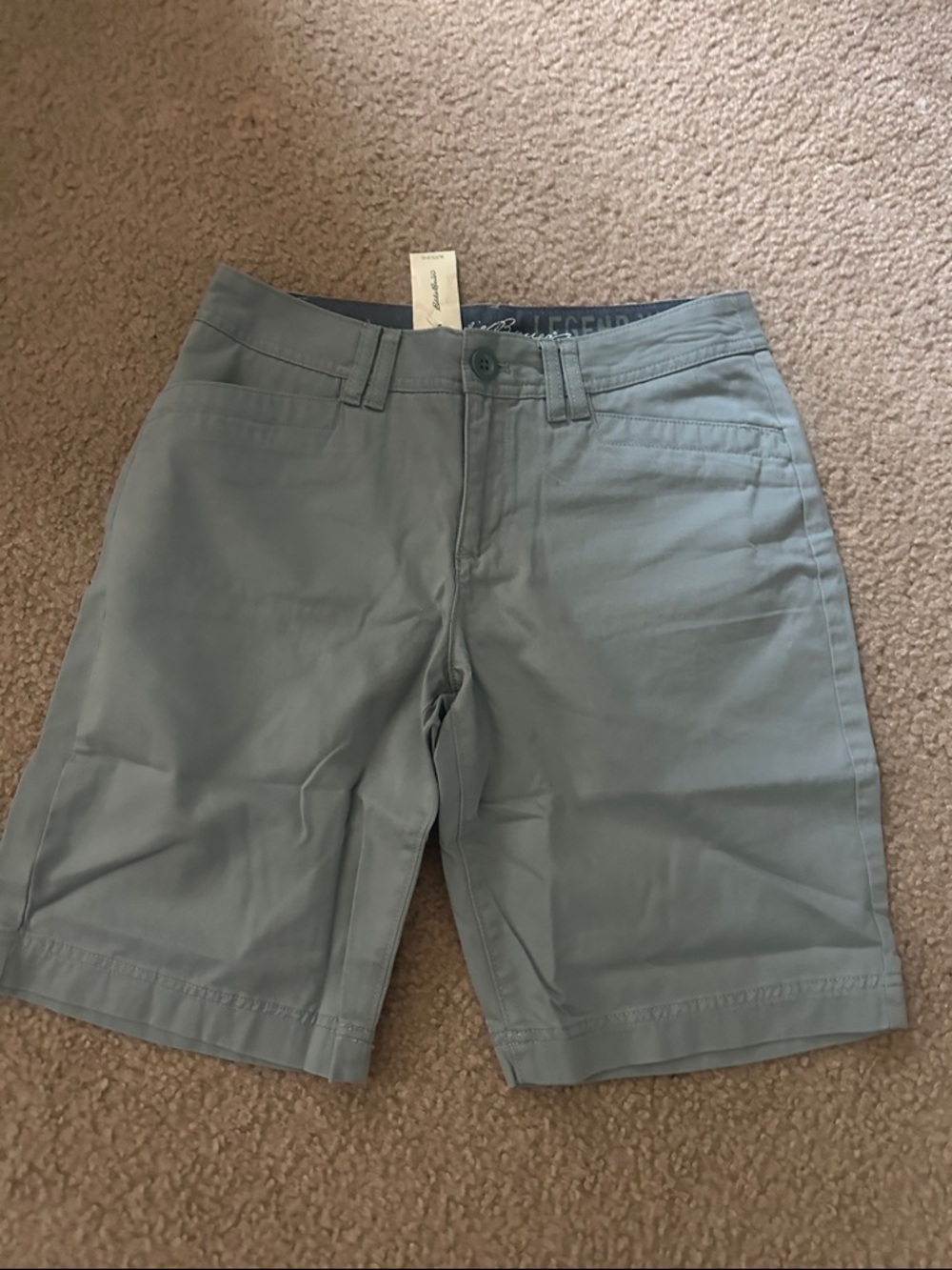 Women 's Casual Flat-Front Shorts in Light Gray size 4